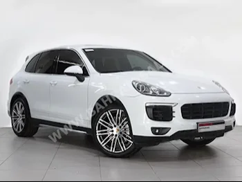 Porsche  Cayenne  S  2016  SUV  Automatic  6  37,000  4WD  White  Gasoline