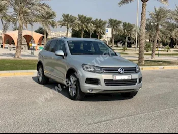 فوكس واغن  طوارق  2015  اس يو في  اتوماتك  6  170,500  دفع كلي مستمر  ذهبي  بنزين