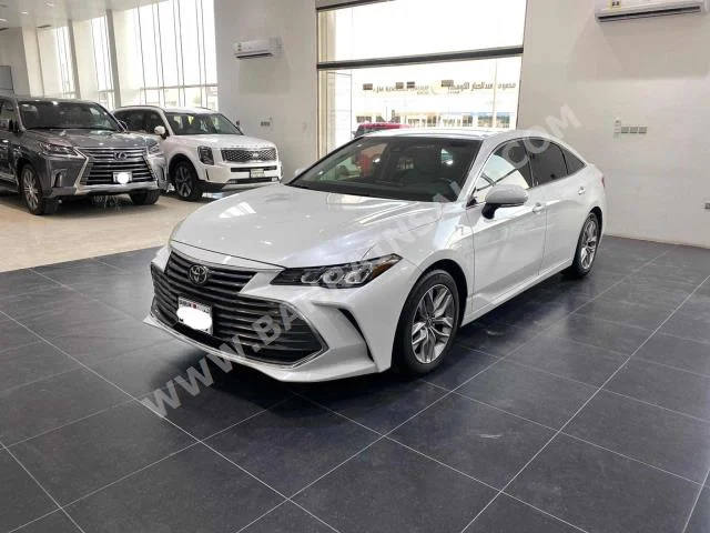 تويوتا  أفالون  اكس ال اي  2019  سيدان  اتوماتك  6  55,750  دفع خلفي  أبيض لؤلؤي  بنزين