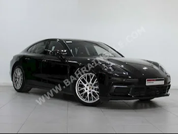 Porsche  Panamera  2017  Sedan  Automatic  6  5,000  RWD  Black  Diesel