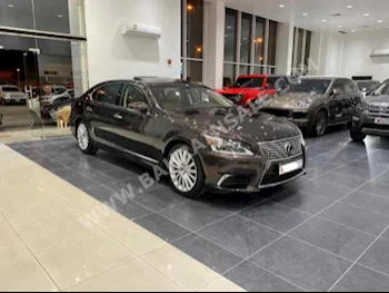 لكزس  ال اس  460 L  2016  سيدان  اتوماتك  8  72,800  دفع كلي مستمر  بني  بنزين
