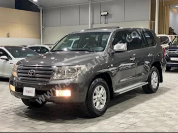 تويوتا  لاند كروزر  جي اكس ار  2011  اس يو في  اتوماتك  8  395,000  دفع رباعي  بنزين