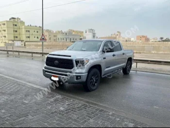 تويوتا  تندرا  2018  بيكب  اتوماتك  8  84,450  دفع رباعي  فضي  بنزين