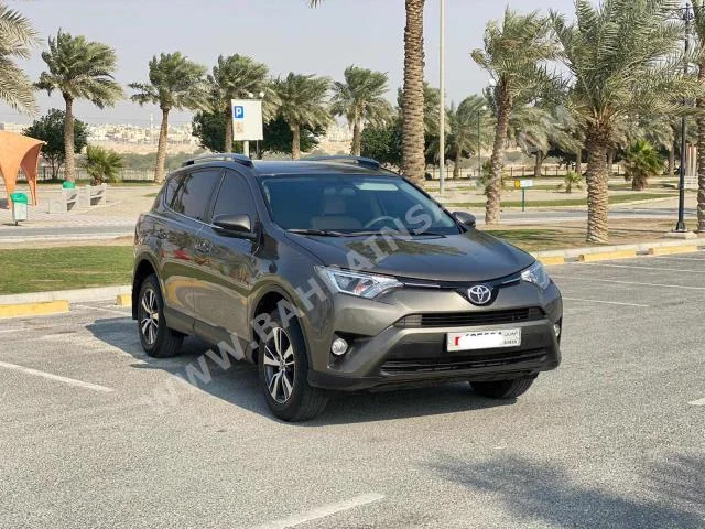 تويوتا  4 راف  2018  اس يو في  اتوماتك  4  130,850  دفع خلفي  برونزي  بنزين