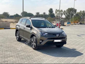 تويوتا  4 راف  2018  اس يو في  اتوماتك  4  119,300  دفع خلفي  برونزي  بنزين