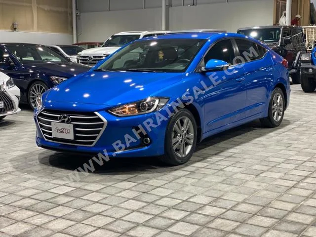 هيونداي  النترا  2017  سيدان  اتوماتك  4  70,000  دفع أمامي  أزرق غامق  بنزين