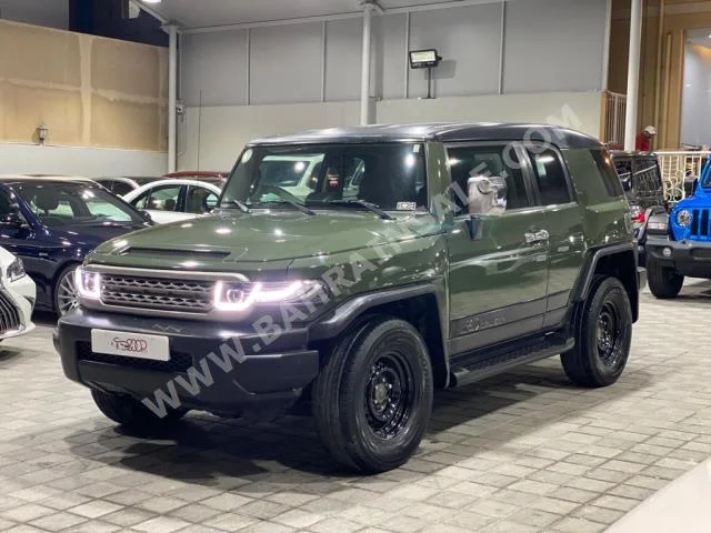 تويوتا  إف جي كروزر  2010  اس يو في  اتوماتك  6  385,000  دفع رباعي  أخضر زيتوني  بنزين