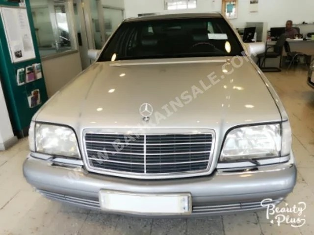 مرسيدس - بنز  اس - كلاس  500  1994  سيدان  اتوماتك  8  98,000  دفع أمامي  رمادي  بنزين