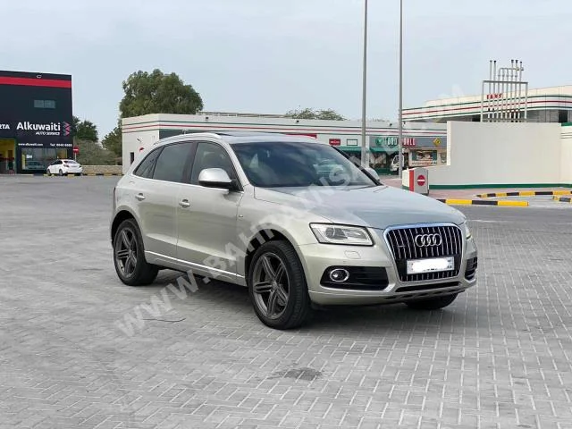 Audi  Q5  3.0 T S-Line  2015  SUV  Automatic  6  139,700  AWD  Silver  Gasoline