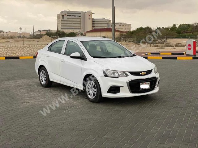 Chevrolet  Aveo  2018  Sedan  Automatic  4  63,600  FWD  White  Gasoline