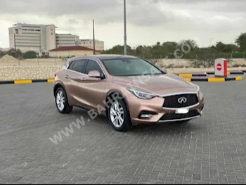 انفنيتي  كيو  40  2018  هاتشباك  اتوماتك  4  37,300  دفع خلفي  ذهبي  بنزين