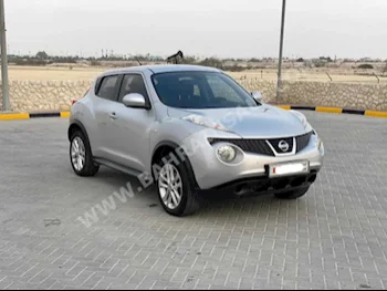 نيسان  جوك  2014  هاتشباك  اتوماتك  4  43,900  دفع أمامي  فضي  بنزين