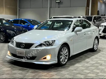 لكزس  اي اس  300  2007  سيدان  اتوماتك  6  240,000  دفع خلفي  أبيض  بنزين
