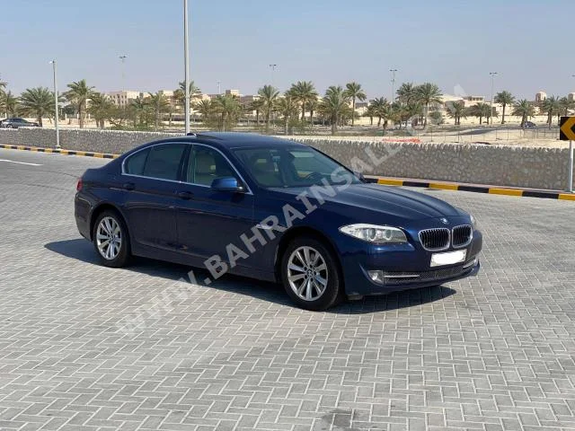 BMW  5-Series  520i  2012  Sedan  Automatic  4  155,700  FWD  Blue  Gasoline