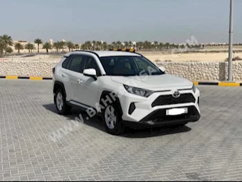 تويوتا  4 راف  2020  اس يو في  اتوماتك  4  23,700  دفع خلفي  أبيض  بنزين