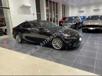 لكزس  اي اس  200 تي  2016  سيدان  اتوماتك  4  131,800  دفع خلفي  أسود  بنزين