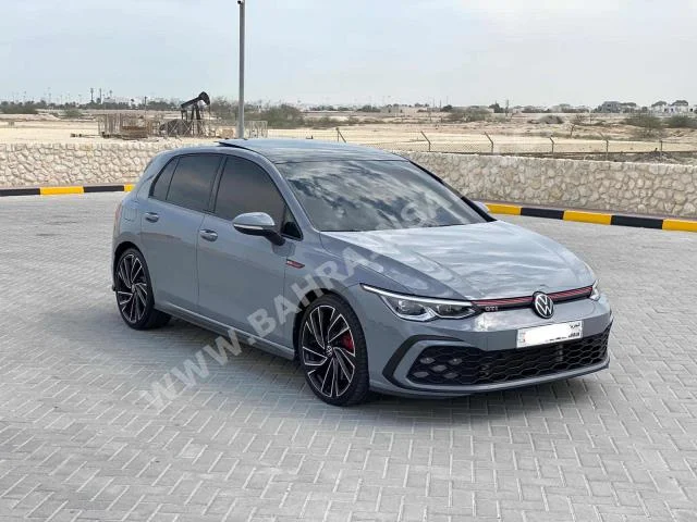 فوكس واغن  غولف  جي تي اي  2021  هاتشباك  اتوماتك  4  13,050  دفع أمامي  رمادي  بنزين