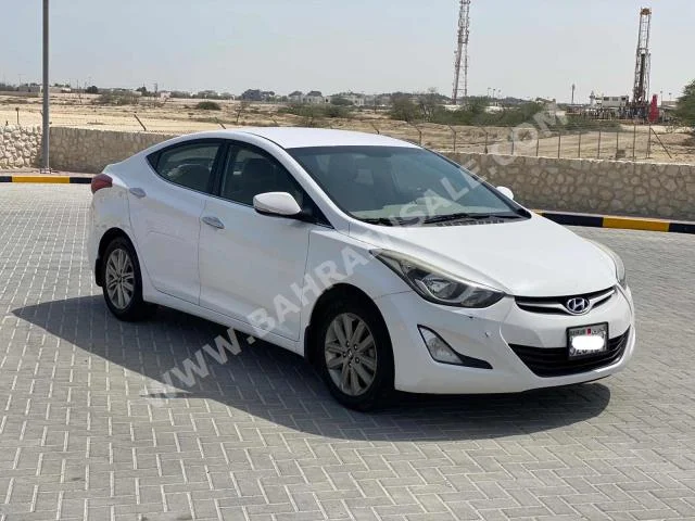 هيونداي  النترا  2015  سيدان  اتوماتك  4  138,750  دفع أمامي  أبيض  بنزين