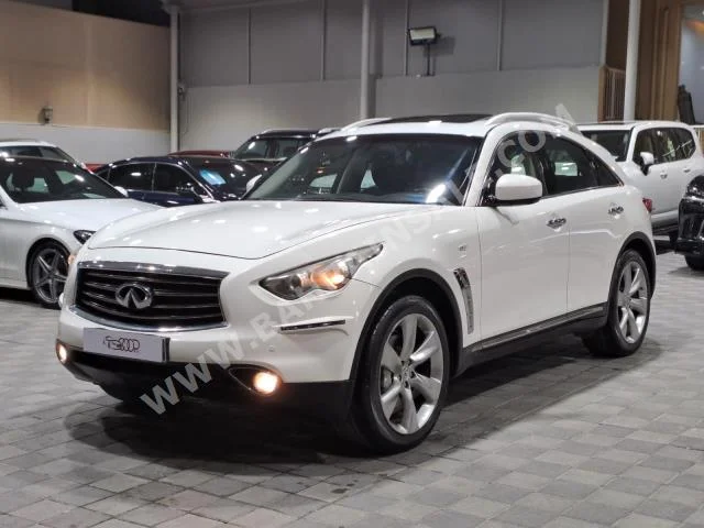 Infiniti  FX  50S  2012  SUV  Automatic  8  230,000  4WD  White  Gasoline