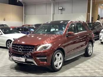 مرسيدس - بنز  ام ال - كلاس  400 AMG  2015  اس يو في  اتوماتك  6  75,000  دفع رباعي  أحمر غامق  بنزين
