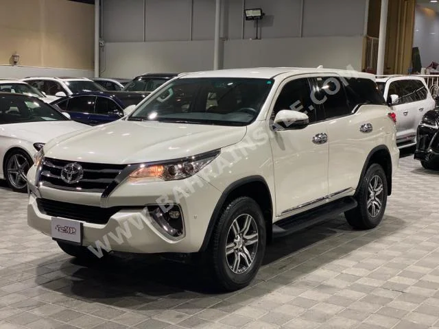 Toyota  Fortuner  2020  SUV  Automatic  4  28,000  4WD  White  Gasoline