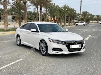 هوندا  اكورد  2018  سيدان  اتوماتك  4  44,000  دفع أمامي  أبيض  بنزين
