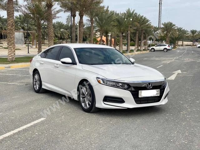 Honda  Accord  2018  Sedan  Automatic  4  44,000  FWD  White  Gasoline