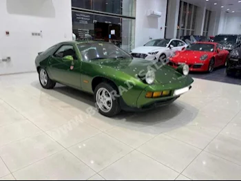 بورش  944  1982  كلاسك  اتوماتك  8  85,550  دفع خلفي  أخضر  بنزين
