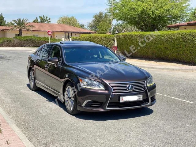 لكزس  ال اس  460 L  2014  سيدان  اتوماتك  8  131,800  دفع كلي مستمر  بني  بنزين