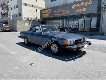 مرسيدس - بنز  اس ال - كلاس  380  1982  كلاسك  اتوماتك  8  10  دفع خلفي  ازرق  بنزين