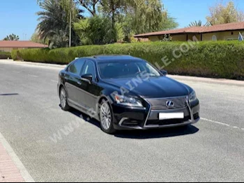 لكزس  ال اس  460 L  2014  سيدان  اتوماتك  8  165,950  دفع كلي مستمر  أسود  بنزين