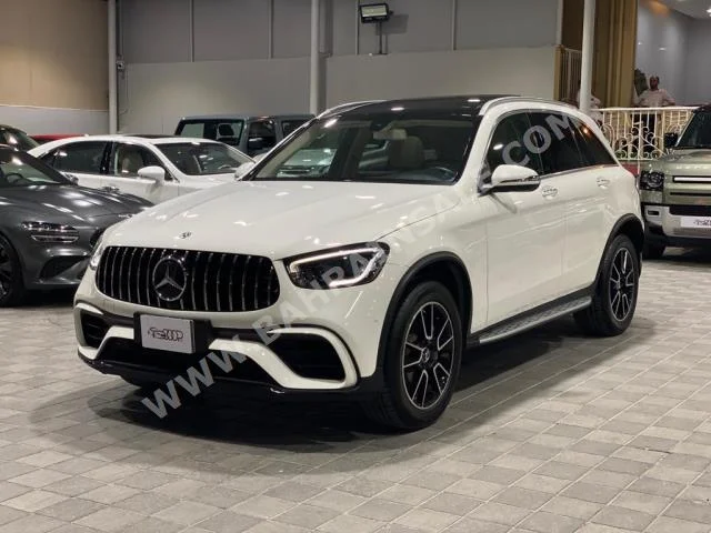 Mercedes-Benz  GLC  300  2018  SUV  Automatic  6  28,000  RWD  White  Gasoline