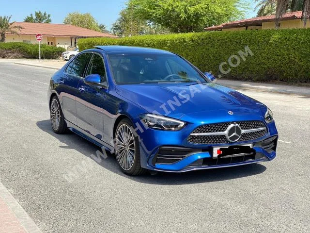 Mercedes-Benz  C-Class  200  2022  Sedan  Automatic  4  1,550  FWD  Blue  Gasoline