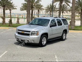 شفروليه  تاهو  ال تي  2014  اس يو في  اتوماتك  8  253,100  دفع أمامي  فضي  بنزين