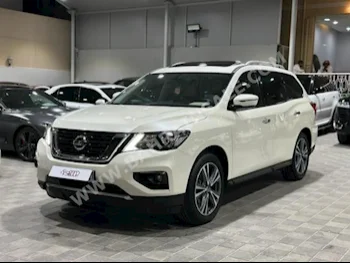 نيسان  باثفايندر  اس في  2019  اس يو في  اتوماتك  6  40,000  دفع رباعي  أبيض  بنزين