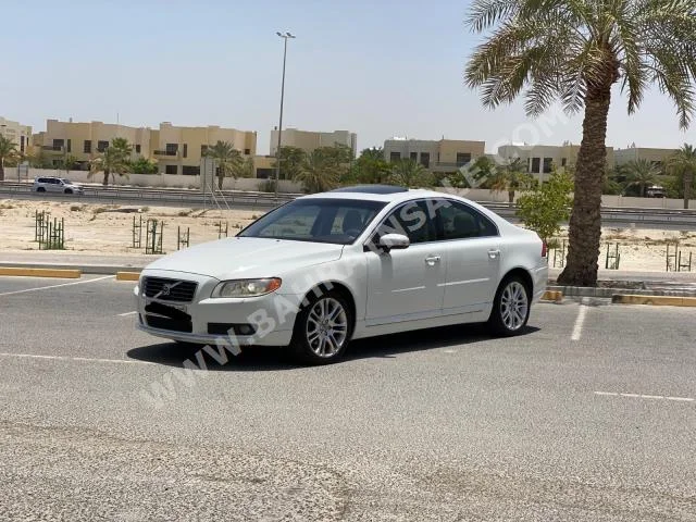 فولفو  اس  80  2009  سيدان  اتوماتك  6  126,200  دفع رباعي  أبيض  بنزين