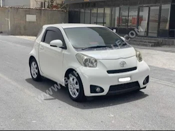 تويوتا  اكس ايه  2011  هاتشباك  اتوماتك  4  54,000  دفع أمامي  أبيض  بنزين