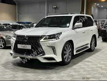 Lexus  LX  570 S  2016  SUV  Automatic  8  78,000  4WD  White  Gasoline