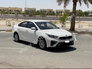 كيا  سيراتو  2019  سيدان  اتوماتك  4  64,350  دفع أمامي  أبيض  بنزين