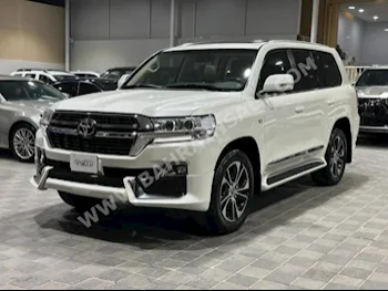 Toyota  Land Cruiser  VXR  2021  SUV  Automatic  8  20,000  4WD  Pearl  Gasoline