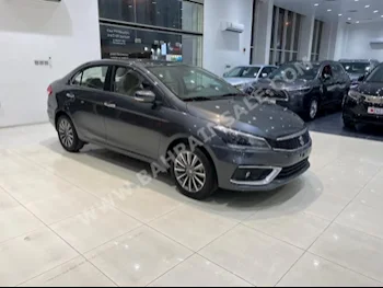 سوزوكي  كاري  2022  سيدان  اتوماتك  4  45  دفع أمامي  رمادي  بنزين