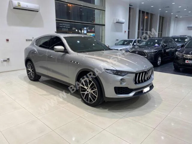 مزاراتي  إس أر  222  2018  اس يو في  اتوماتك  6  133,850  دفع كلي مستمر  فضي  بنزين