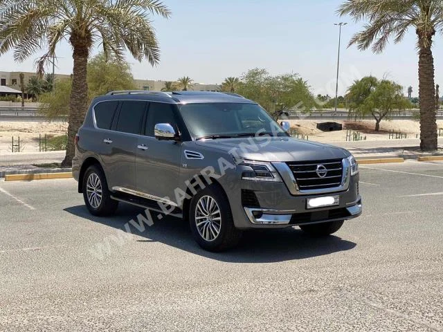 نيسان  باترول  بلاتنيوم  2021  اس يو في  اتوماتك  8  33,050  دفع كلي مستمر  رمادي  بنزين