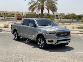دودج  رام  1500  2020  بيكب  اتوماتك  8  52,300  دفع رباعي  فضي  بنزين