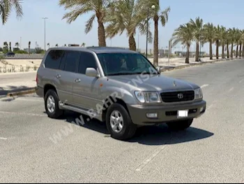 تويوتا  لاند كروزر  جي اكس ار  2002  اس يو في  اتوماتك  6  351,600  دفع كلي مستمر  فضي  بنزين