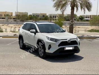 تويوتا  4 راف  2022  اس يو في  اتوماتك  4  10,750  دفع خلفي  أبيض  بنزين