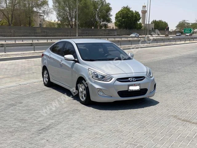 هيونداي  اكسنت  1.6  2016  سيدان  اتوماتك  4  130,250  دفع أمامي  فضي  بنزين