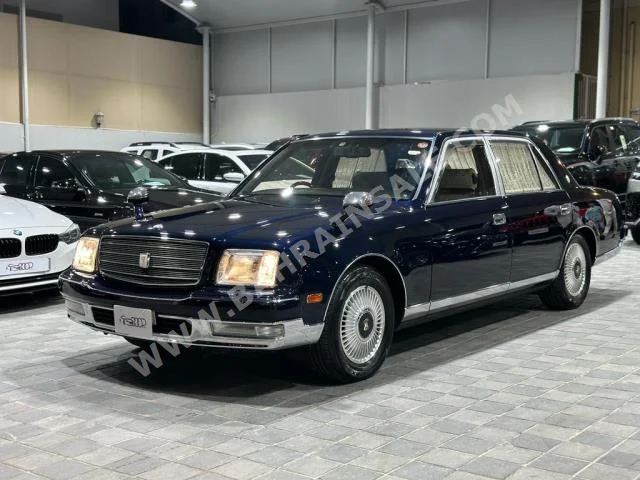 Toyota  CENTURY  1992  Sedan  Automatic  12  94,000  RWD  Dark Blue  Gasoline