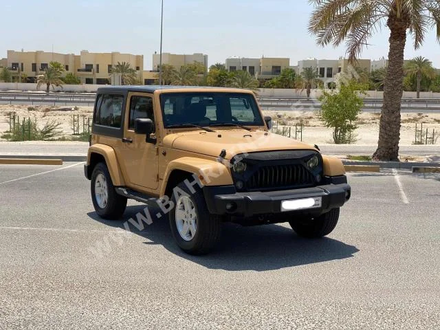 جييب  رانجلار  صحارى  2014  اس يو في  اتوماتك  6  132,300  دفع خلفي  ذهبي  بنزين