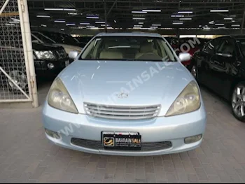 Lexus  ES  300  2004  Sedan  Automatic  6  205,000  FWD  Sky Blue  Gasoline
